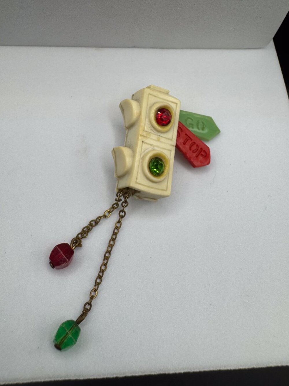 Vintage Traffic Light Stop Go Novelty Brooch Pin Rhinestone Dangle 1940s